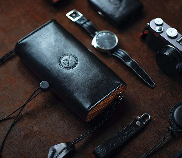 NEEDLEWORK Classic retro creative Leather multifunctional storage bag