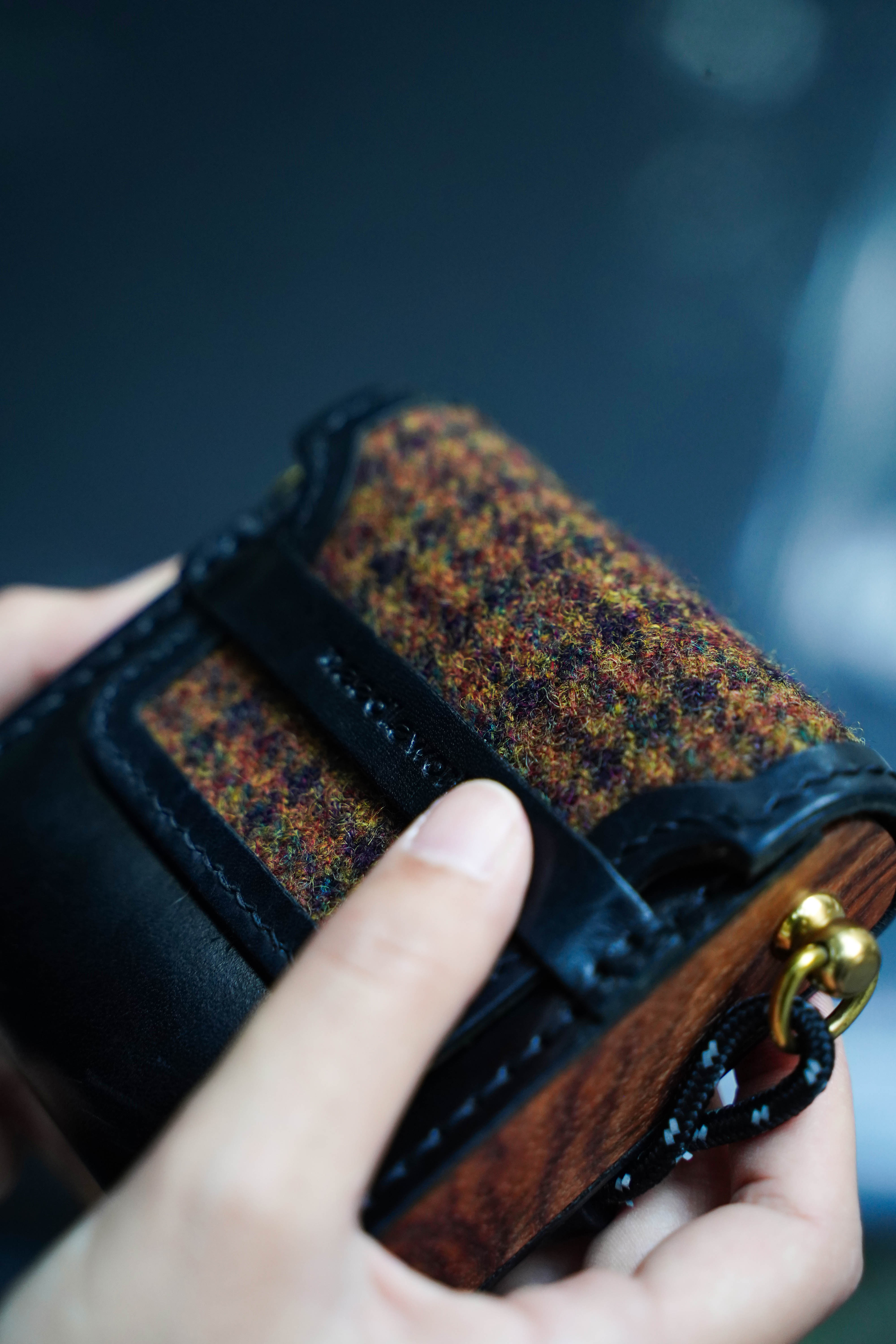 NEEDLEWORK Leather vintage phone bag multifunctional storage bag