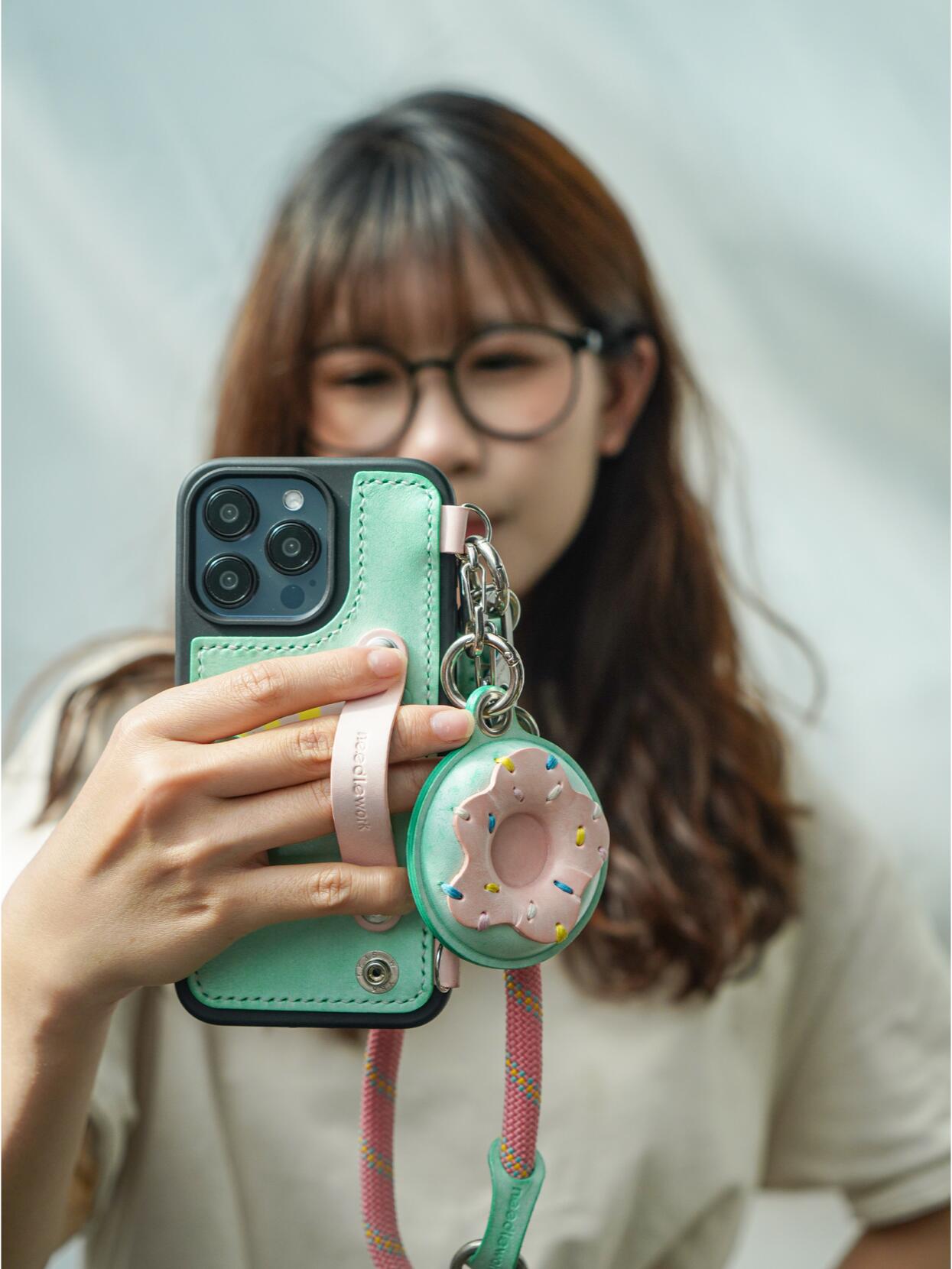 NEEDLEWORK Handcrafted creative cute donuts pendant