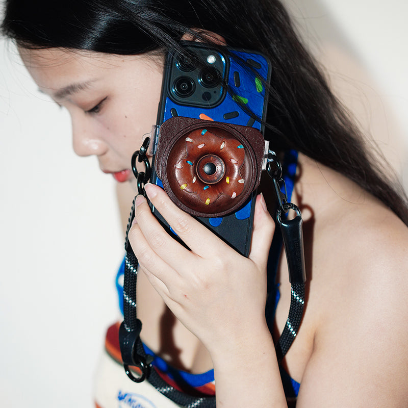 NEEDLEWORK Handcrafted Leather Ice Cream Mirror Holder Phone Case