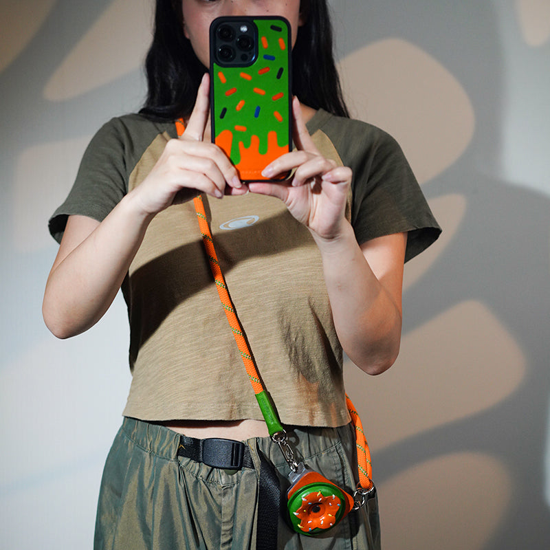 NEEDLEWORK Handcrafted Leather Ice Cream Mirror Holder Phone Case