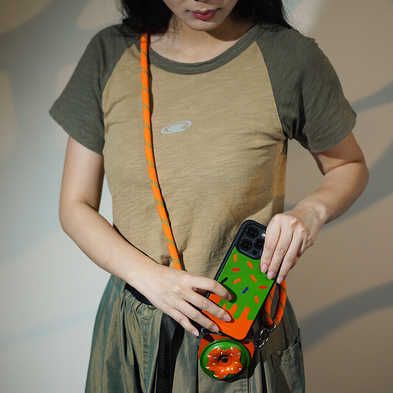 NEEDLEWORK Handcrafted Leather Ice Cream Mirror Holder Phone Case