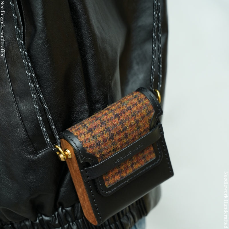 NEEDLEWORK Leather vintage phone bag multifunctional storage bag